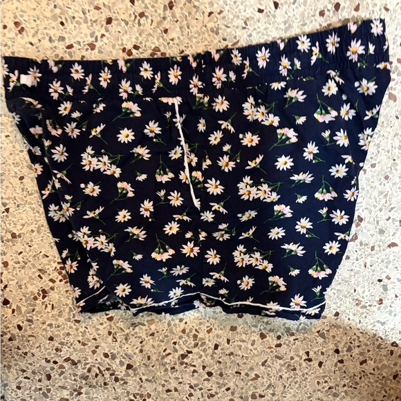 Vera Bradley two piece pajama set large - Picture 4 of 10